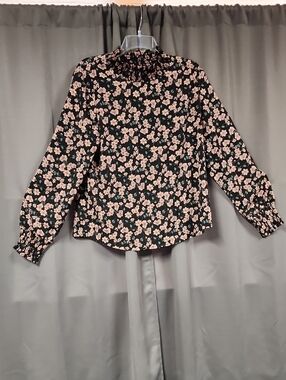 Lg Three Bird Nest Black Blouse with Pink Floral Print